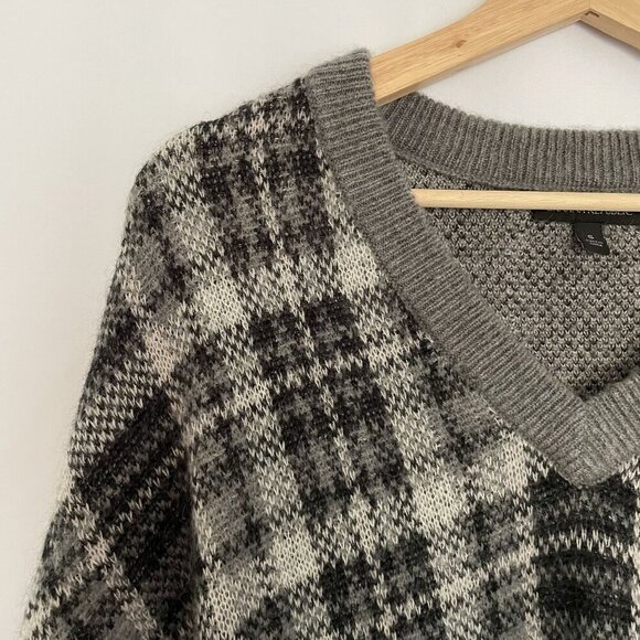 Banana Republic Womens V-Neck Plaid Sweater knit oversized grandpa detail fall - Picture 2 of 7